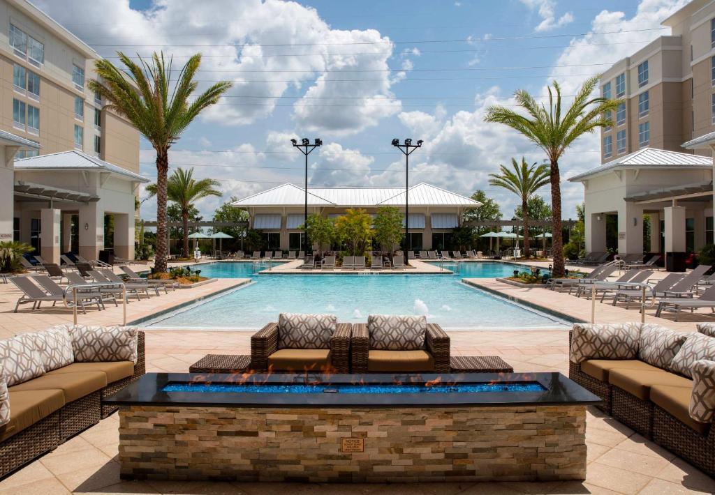 Springhill Suites By Marriott Orlando At Flamingo Crossings Town Center-Western Entrance Exterior photo
